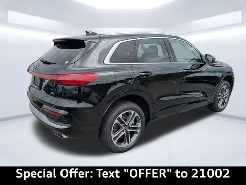 New 2026 Audi Q5 Premium AWD/4WD image 2