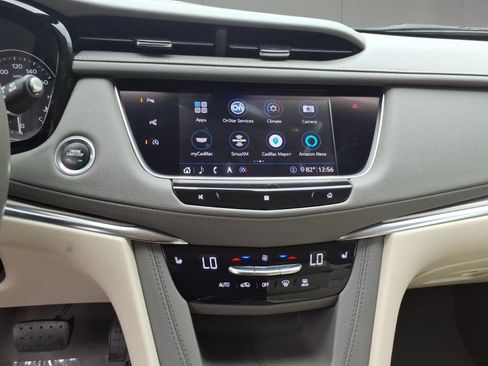 Used 2020 Cadillac XT5 Premium Luxury AWD/4WD image 17