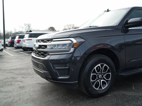 Used 2024 Ford Expedition Max XLT image 10