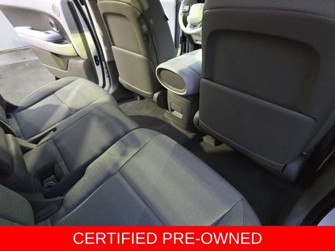 Used 2026 Hyundai Palisade SE FWD image 12
