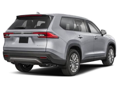 Used 2025 Toyota Grand Highlander AWD image 2