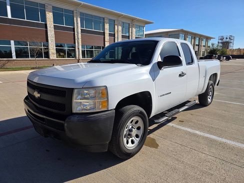 Used 2010 Chevrolet Silverado 1500 W/T image 2