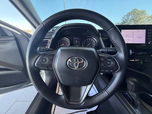 Used 2023 Toyota Camry SE image 24