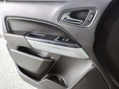 Used 2021 Chevrolet Colorado LT w/ Safety Package image 21