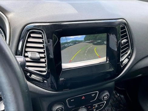 Used 2019 Jeep Compass Latitude AWD/4WD image 14
