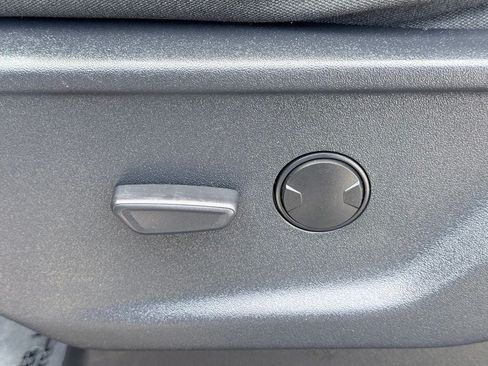 Used 2023 Ford F150 XLT AWD/4WD image 20