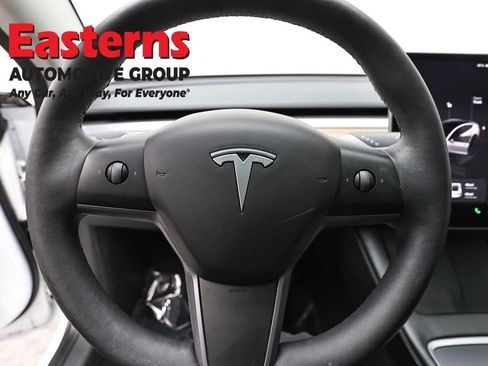 Used 2023 Tesla Model 3 Standard Range image 10