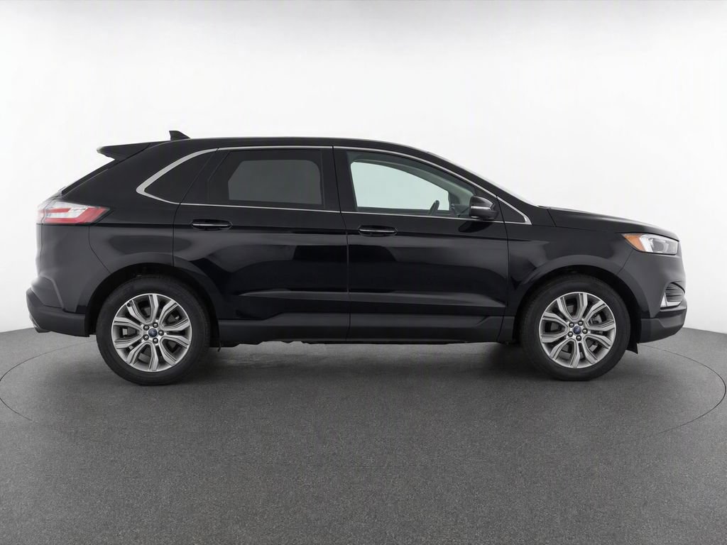 Used 2022 Ford Edge Titanium AWD/4WD image 8