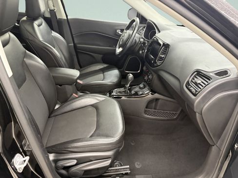 Used 2020 Jeep Compass Latitude image 22