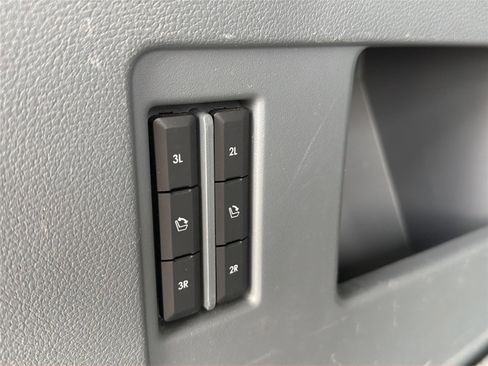 Used 2019 Lincoln Navigator Reserve AWD/4WD image 27