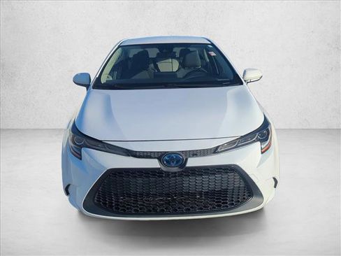 Certified 2020 Toyota Corolla LE FWD image 2