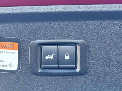 Used 2025 Mitsubishi Eclipse Cross SE image 10