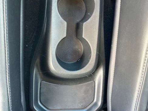 Used 2022 Toyota Highlander Limited image 21