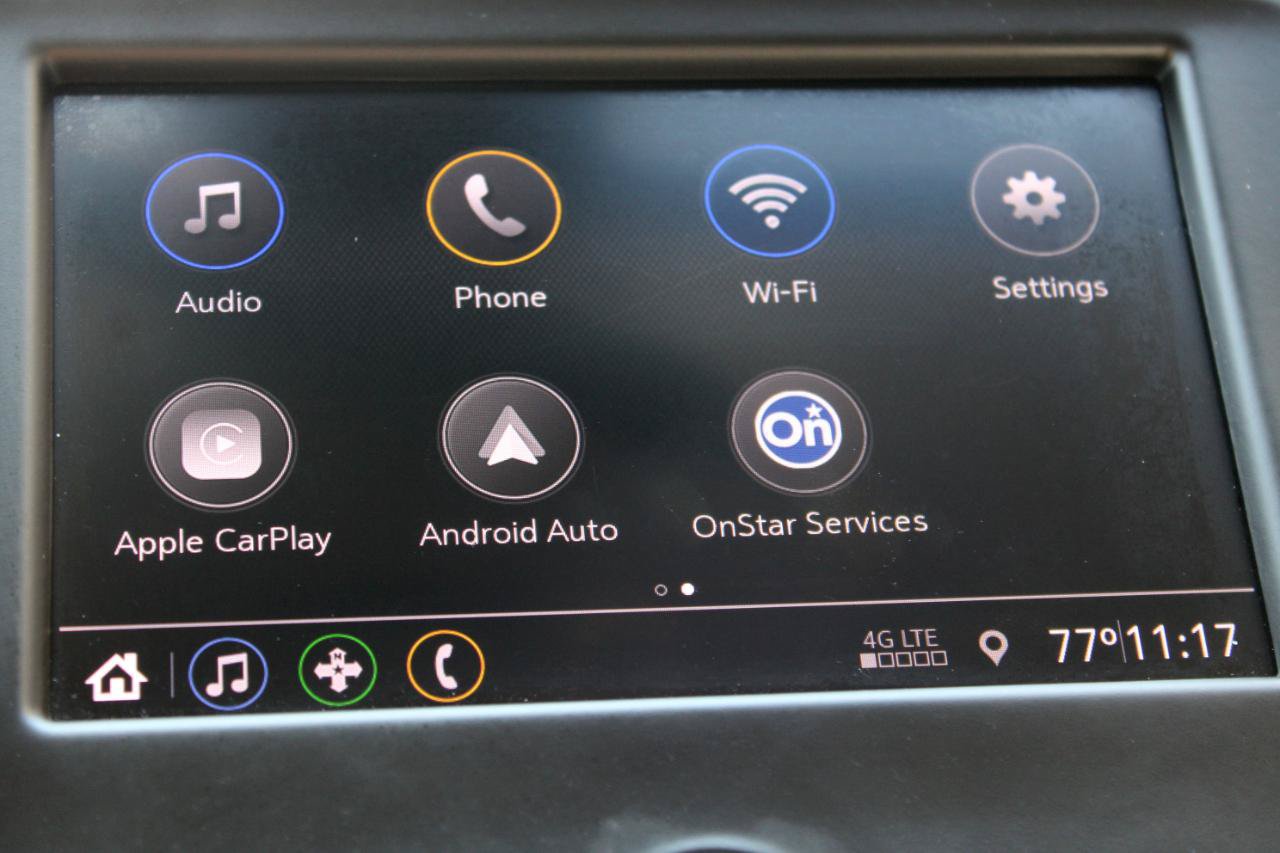 Used 2020 Chevrolet Equinox LT FWD image 35