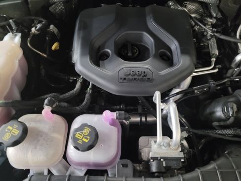 Used 2022 Jeep Grand Cherokee Limited 4xe image 30