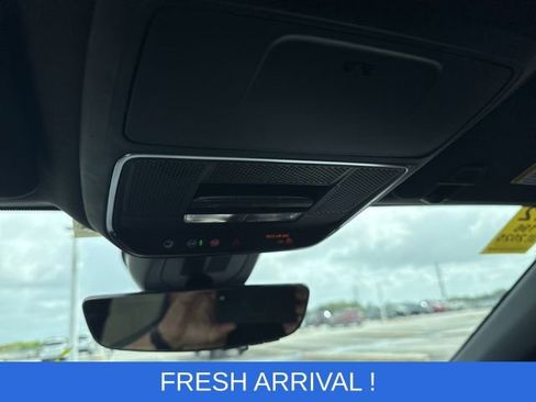 Used 2025 Chevrolet Equinox RS w/ Safety and Technology Package image 9