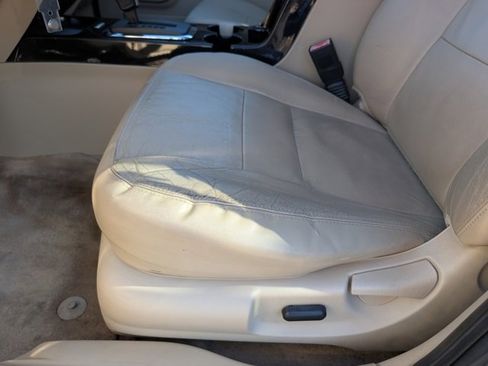 Used 2012 Ford Escape Limited image 25