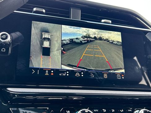 New 2026 GMC Sierra 2500 AT4 w/ AT4 Premium Plus Package AWD/4WD image 20