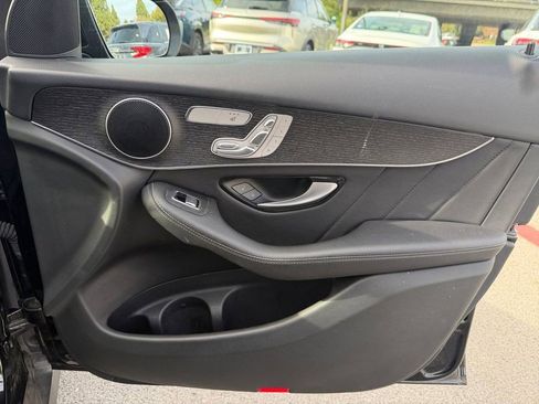 Used 2022 Mercedes-Benz GLC 300 image 27