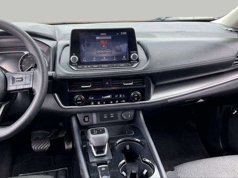 Used 2024 Nissan Rogue SV AWD/4WD image 5