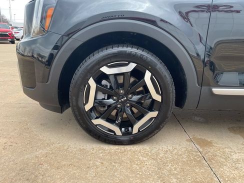 Used 2025 Kia Telluride S AWD/4WD image 17