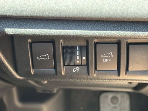 Certified 2025 Subaru Outback Touring AWD/4WD image 22