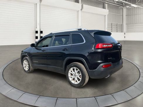 Used 2015 Jeep Cherokee Latitude w/ Comfort/Convenience Group AWD/4WD image 5