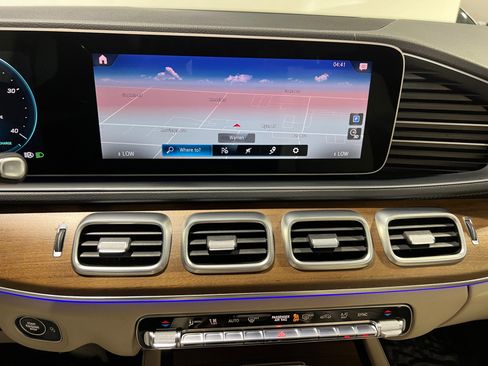 Used 2022 Mercedes-Benz GLS 450 4MATIC image 40