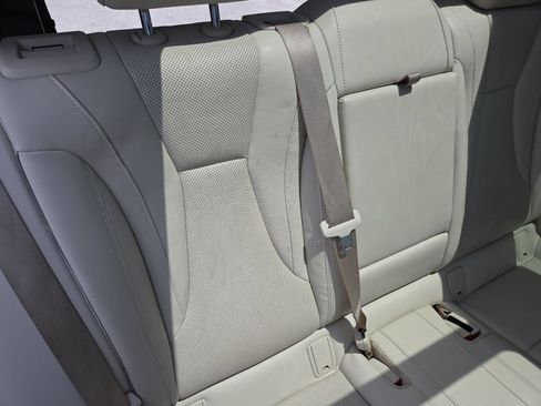 Used 2021 Buick Envision Essence FWD image 21