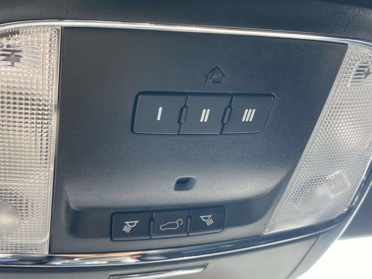 Used 2017 Jeep Grand Cherokee Altitude AWD/4WD image 41