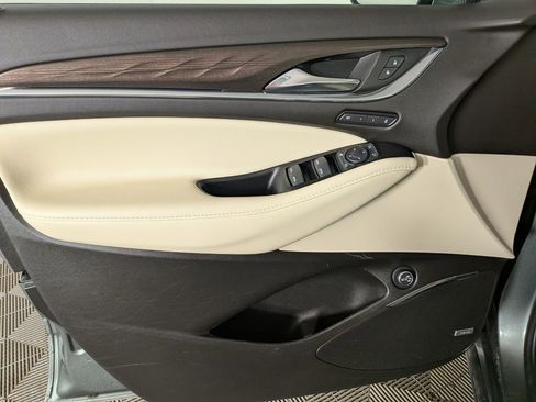 Certified 2023 Buick Enclave Avenir w/ Avenir Technology Package image 16