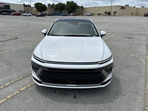 New 2025 Hyundai Sonata Limited image 8
