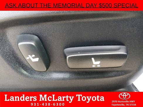 Used 2023 Toyota 4Runner TRD Off-Road Premium w/ Moonroof Package AWD/4WD image 33