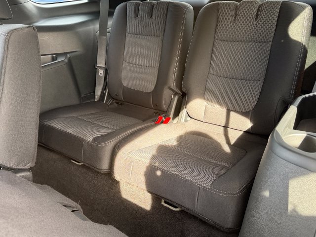 Used 2018 Ford Explorer XLT w/ Equipment Group 201A FWD image 24