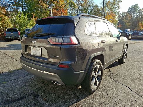 Certified 2022 Jeep Cherokee Limited AWD/4WD image 7