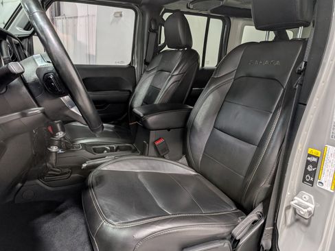 Used 2022 Jeep Wrangler Unlimited Sahara w/ LED Lighting Group image 16