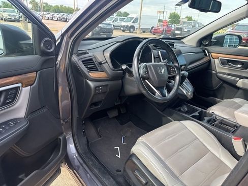 Used 2018 Honda CR-V Touring image 8