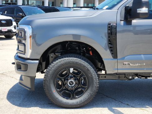 New 2026 Ford F250 XL w/ STX Appearance Package AWD/4WD image 9
