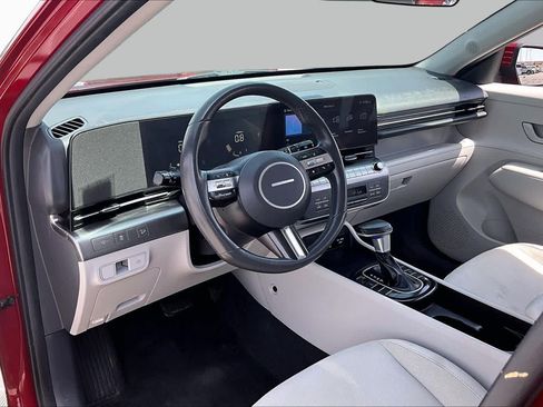 Used 2024 Hyundai Kona SEL AWD/4WD image 16