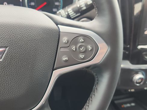 Used 2023 Chevrolet Traverse LT w/ LT Premium Package FWD image 30