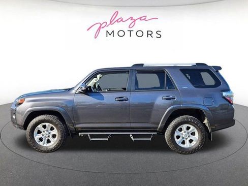 Used 2022 Toyota 4Runner SR5 Premium w/ Moonroof Package AWD/4WD image 8