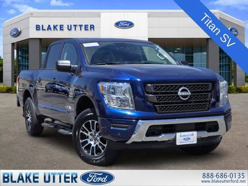 Used 2024 Nissan Titan SV w/ SV Convenience Package RWD image 1