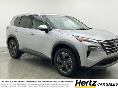 Used 2025 Nissan Rogue SV FWD image 1