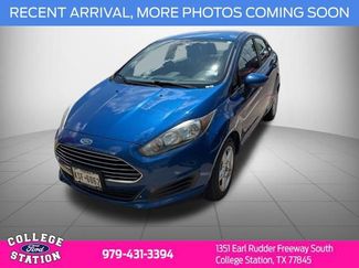 Used 2018 Ford Fiesta SE image 1