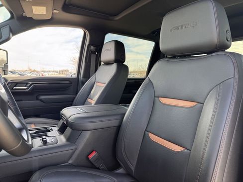Used 2024 GMC Sierra 2500 AT4 w/ AT4 Premium Plus Package image 27