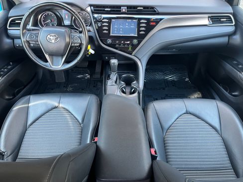 Used 2019 Toyota Camry SE FWD image 21