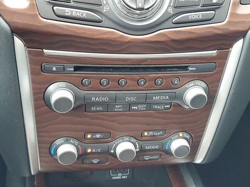Used 2018 Nissan Pathfinder Platinum w/ Cargo Package AWD/4WD image 19