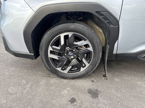 Used 2025 Subaru Forester Limited image 14