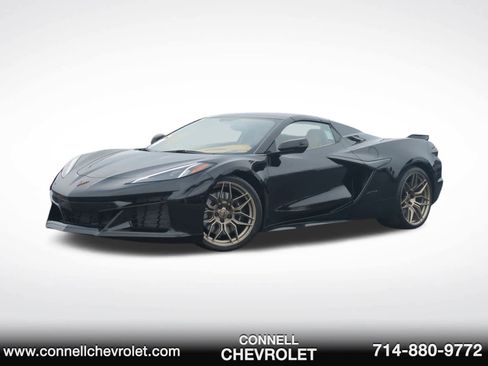Used 2023 Chevrolet Corvette Z06 image 1