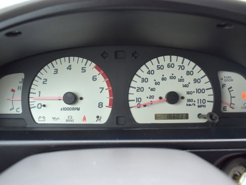 Used 2004 Toyota Tacoma PreRunner image 15